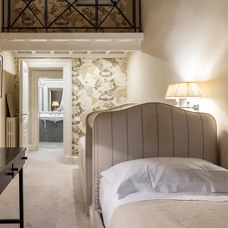 Acciaiuoli Luxury By Mmega Apartament
