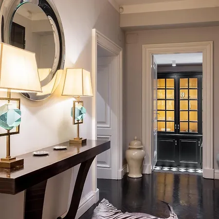 Acciaiuoli Luxury By Mmega Apartament